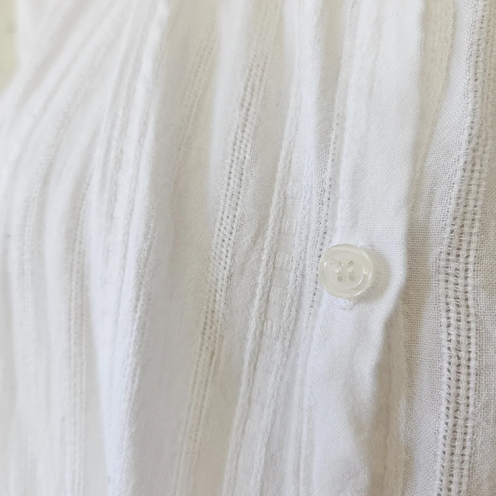 Carly Jean Los Angeles White Short Sleeve Button Down Shirt with Collar Medium - Picture 4 of 9